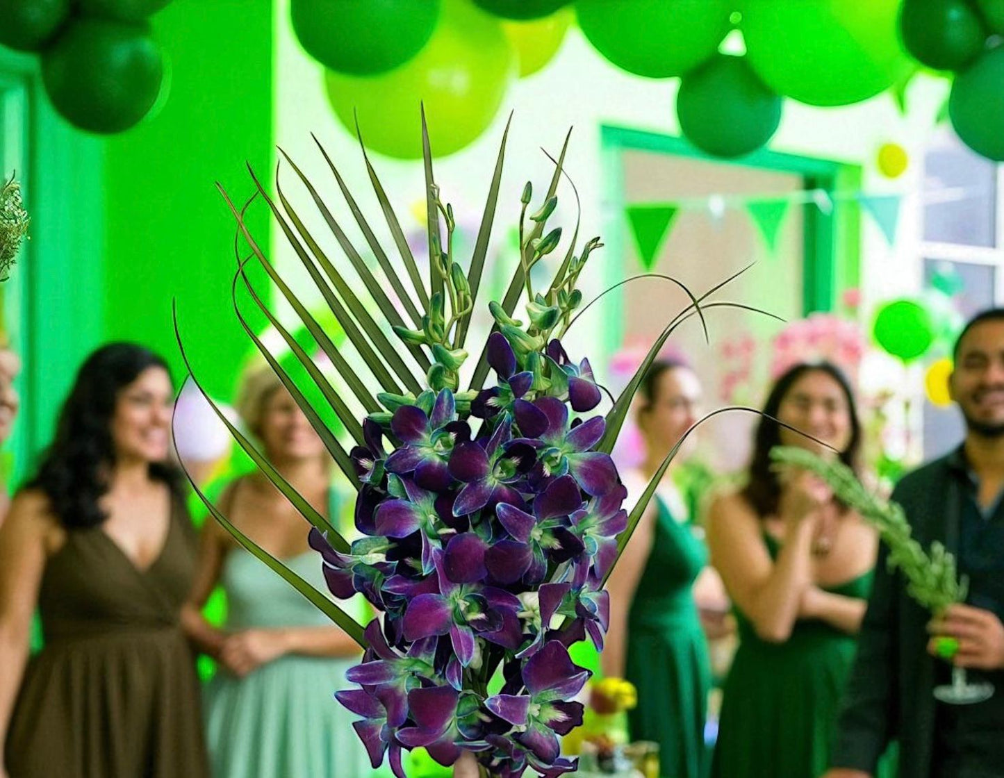 PREBOOK - 10 Stems GREEN Fresh Cut Dendrobium Orchid Bouquet