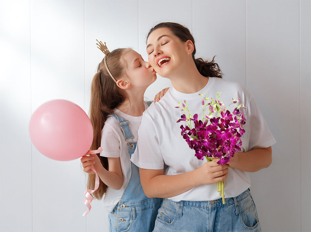 IN STOCK - Fresh Cut 5 Stems Orchid Bouquet FARM CHOICE & CHOCOLATE