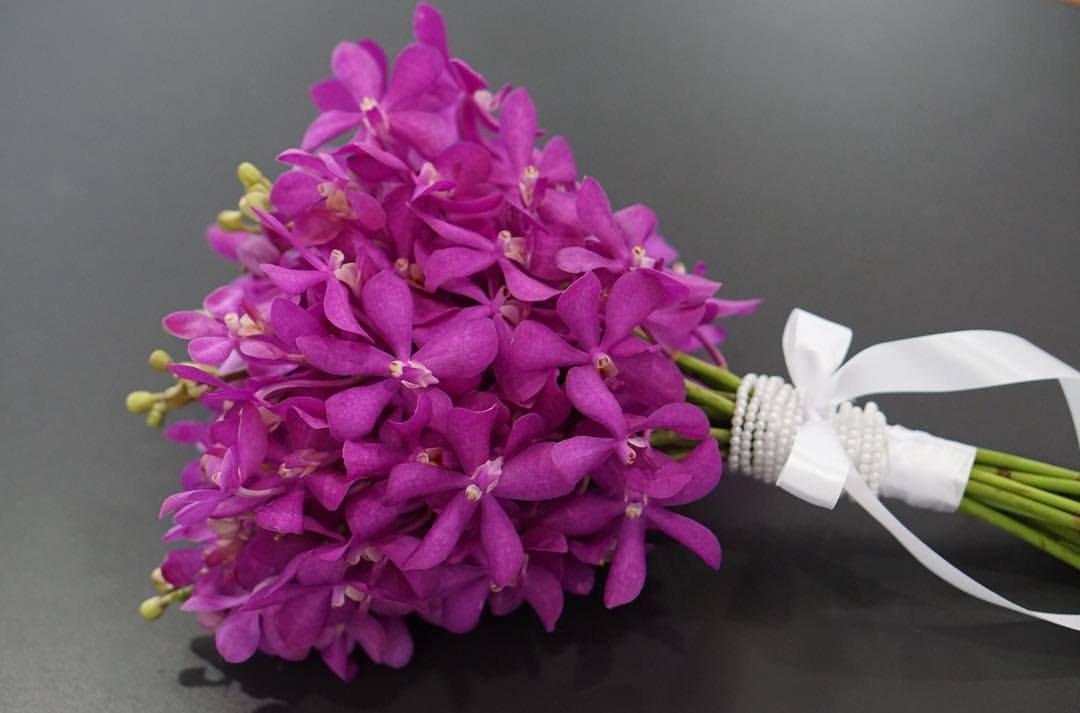 Prebook Purple Bouquet Fresh Cut MOKARA Orchid Seasonal Farm's Choice