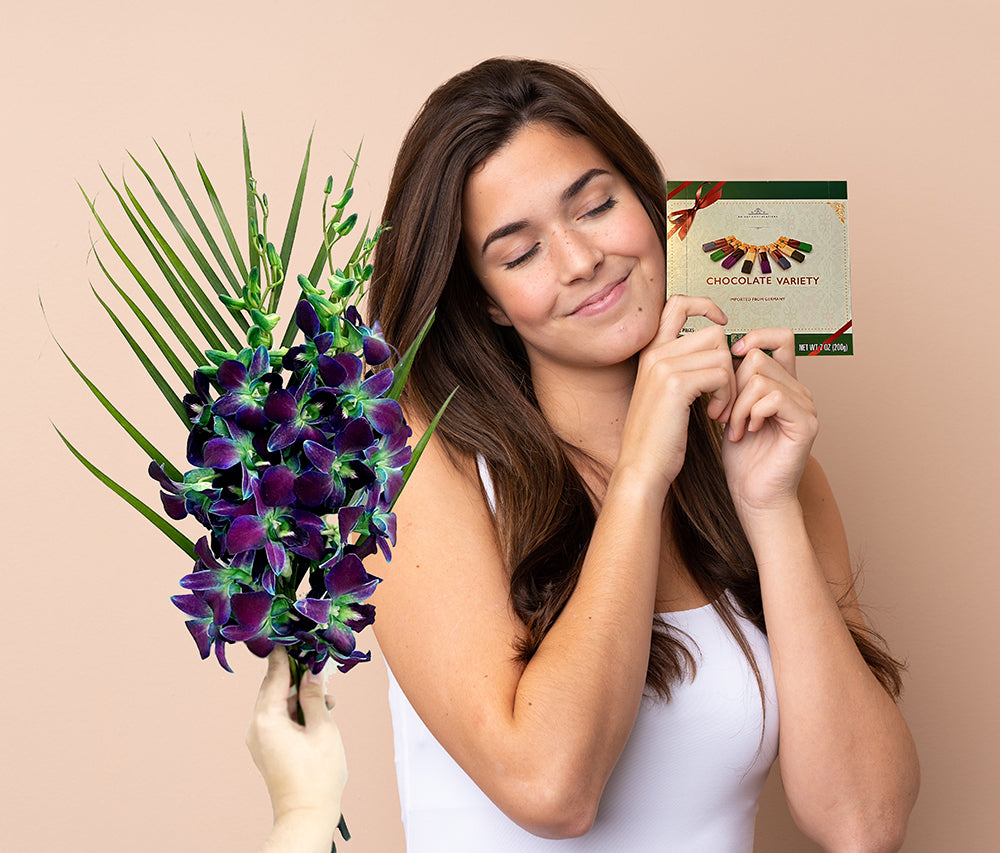 IN STOCK - Fresh Cut 5 Stems Orchid Bouquet FARM CHOICE & CHOCOLATE